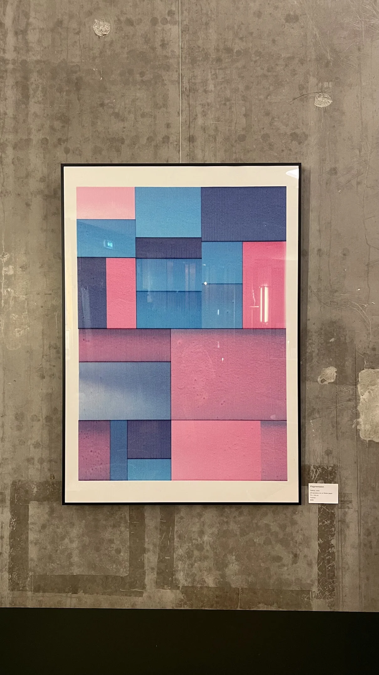 Fragmentation on the concrete wall